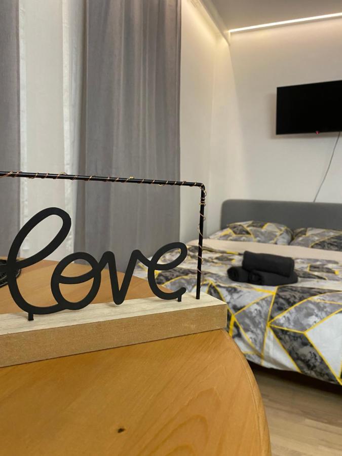 Love Glow Studio Cracóvia Exterior foto